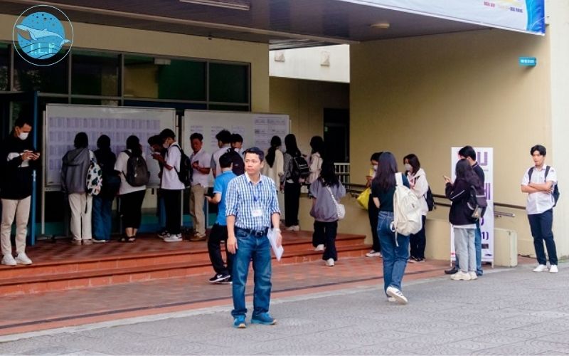 Điểm giống và khác biệt giữa 2 kỳ thi