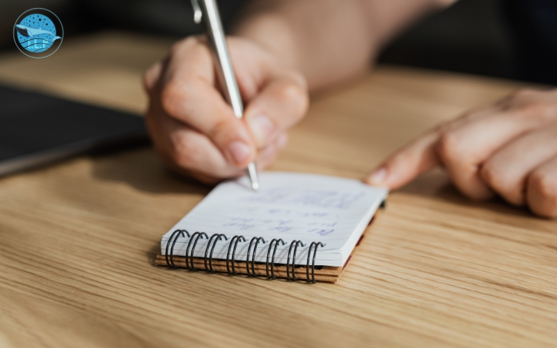 Tóm tắt kiến thức trọng tậm qua việc ghi ra giấy